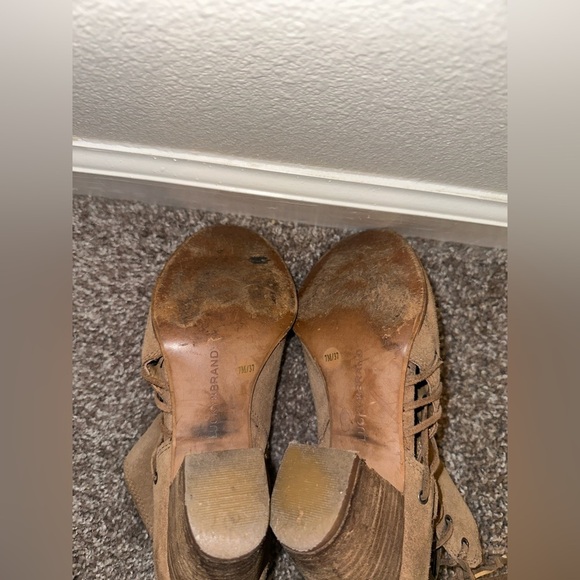 LUCKY BRAND Women's LK-HARTLEE dress Sandal - Picture 11 of 16